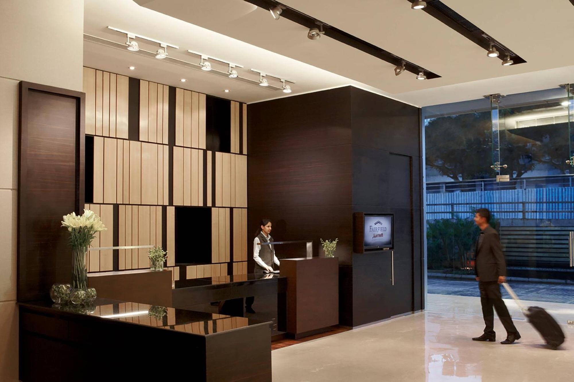Fairfield By Marriott Bengaluru Rajajinagar Hotel Exterior photo